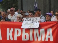 Anti-American and anti-NATO protests in Simferopol on June 2 (RFE/RL)