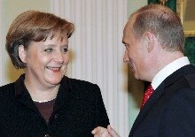 Russia -- Vladimir Putin and Angela Merkel during their meeting in Kremlin, 16 Jan. 2006