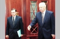 Kiriyenko (left) and his government were dismissed by then President Boris Yeltsin following the 1998 ruble crisis (TASS)