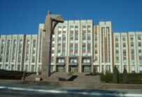 The parliament building in Tiraspol (RFE/RL)