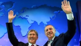 Алмазбек Атамбаев и Реджеп Эрдоган в Анкаре. 2015 год