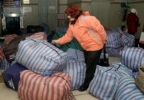 Russian petty traders bringing goods into Siberia from China (TASS file photo)