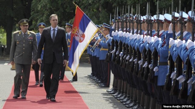 Aleksandra Vučića je prilikom posete Generalštabu Vojske Srbije u Beogradu dočekala počasna Garda, 31. jul 2012.