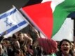 فلسطینی ها در تظاهراتی در دانشگاهی در اسرائیل بر علیه جنگ علیه غزه شرکت کرده اند.