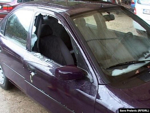 Razbijeni automobil Slobodana Pejovića, 25. novembar 2010