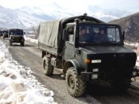 Turkish soldiers pulling out of Iraq at Hakkari (epa)