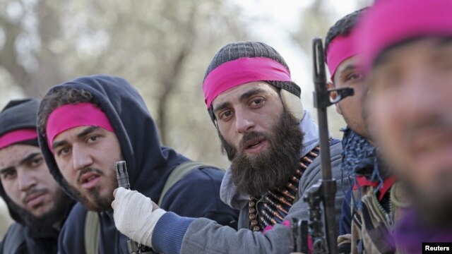 Borci slogodne sirijske armije u blizini Damaska, 31. januar 2013.