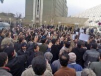 Teachers demonstrating for higher pay in front of parliament last month (Courtesy Photo)