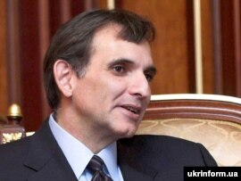 Директор з питань зовнішньополітичних досліджень Інституту Брукінгс США Карлос Паскуаль