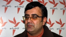 Afghan Finance Ministry spokesman Wahid Tawhidi: Low tax and low interest rates.