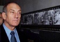 Israeli Prime Minister Olmert pictured at the Holocaust History Museum in Jerusalem (file photo) (epa)