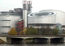 EU/Strasbourg - An outside view of the European Human Rights Court in Strasbourg, 6 Nov. 2003.