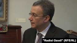 Заместитель помощника госсекретаря США по делам Южной и Центральной Азии Даниель Розенблюм.