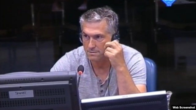 Safet Tači svjedoči u Hagu, 3. rujan 2012.