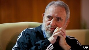 Former Cuban President Fidel Castro presented his new two-volume memoir "Guerrillero Del Tiempo" (Time Guerrilla) at the Convention Palace in Havana.