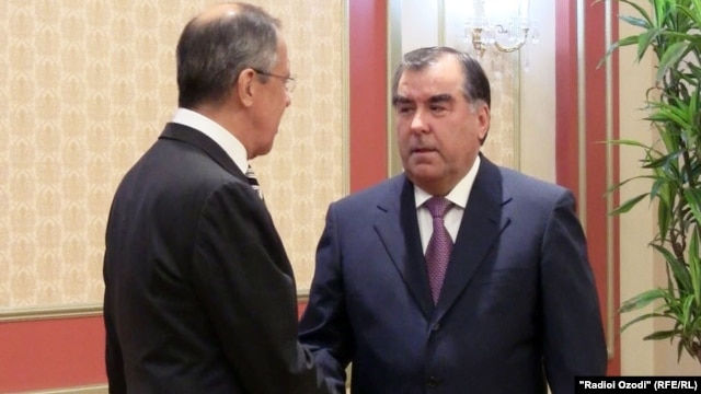 Глава МИД РФ Лавров с президентом Таджикистана Рахмоном. 