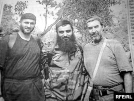 İlqar Mollaçıyev (fotoda ortada)