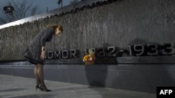 Ukraine's first lady Maryna Poroshenko attends the unveiling in Washington of a monument to the victims of the Ukrainian famine of the 1930s.