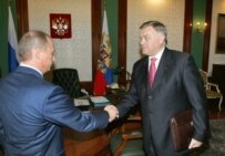 Is Yakunin (right) Putin's choice to succeed him as president? (ITAR-TASS)