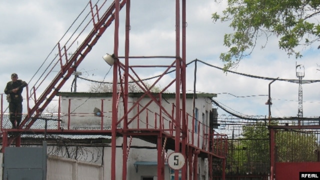 АК 159/6 түзету мекемесі. Қарағанды облысы Долинка кенті, 21 мамыр 2010 жыл. (Көрнекі сурет).