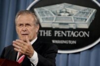 Donald Rumsfeld says U.S. media focus on the negative in Iraq (file photo) (epa)