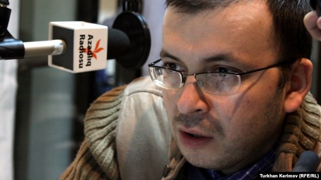 Blogger Emin Milli was sentenced to 15 days in prison.