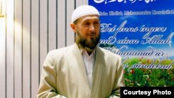Obidkhon Qori Nazarov was one of the most popular imams in Central Asia in the early 1990s.