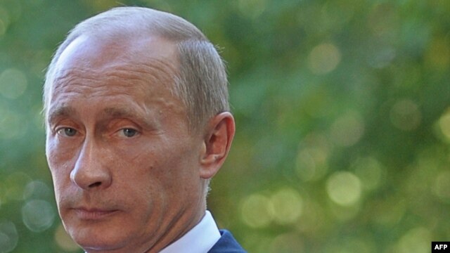 The article raises disturbing questions about Vladimir Putin's rise to power in Russia.