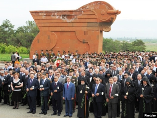 Armenia Marks Republic Day