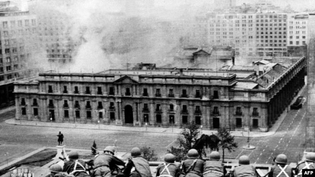 Штурм дворца Ла Монеда в Сантьяго. 11 сентября 1973 года