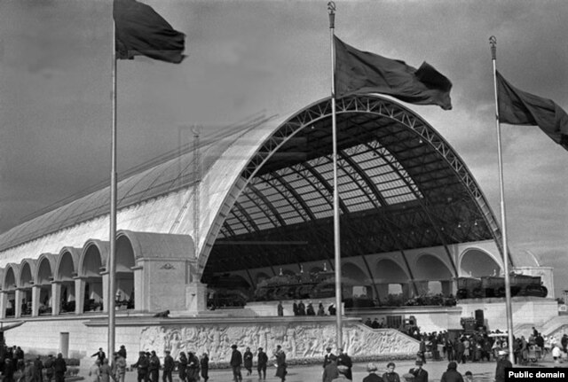Павильон Механизации сельского хозяйства на ВСХВ, 1939 год.