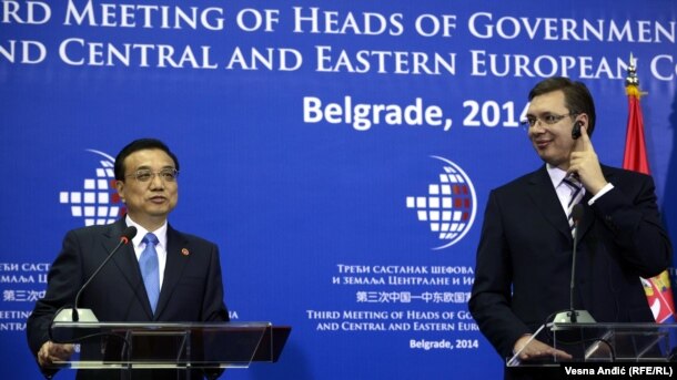 Kineski premijer Li Kećijang i srpski premijer Aleksandar Vučić na sastanku šefova vlada Kine i zemalja centralne i istočne Evrope