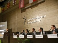 Panelists at RFE/RL's Prague headquarters (RFE/RL)
