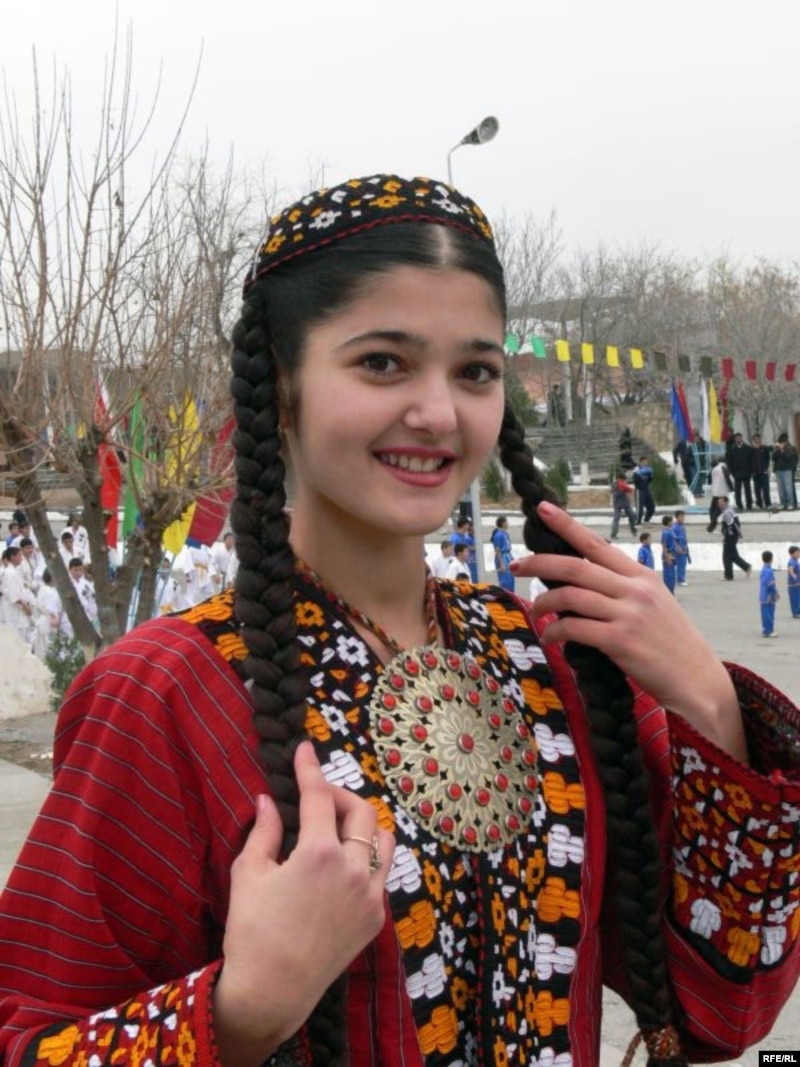 Turkisthan Girl Photo