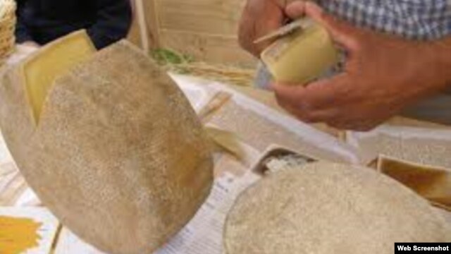 Livanjski sir, foto: Bosnia-Herzegovina - Livno cheese, undated