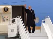 U.S. President George W. Bush arriving in Riga (ITAR-TASS)
