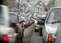 Heavy traffic, noisy city (AFP)