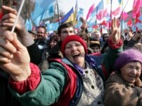 Yanukovych supporters rallying in Kyiv on March 30 (epa)