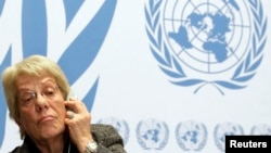 UN investigator Carla del Ponte says that "it is time" for the International Criminal Court to probe war crimes in Syria.