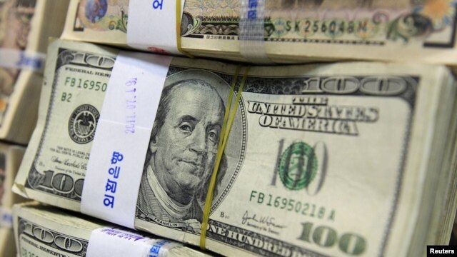 A U.S. government default would damage its credit rating, threatening fresh turmoil in the fragile global economy.