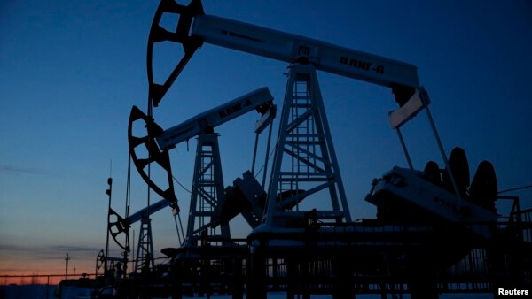 Батыс Сібірдегі мұнай кеніштері. 25 қаңтар 2016 жыл.