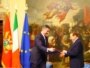 Milo Đukanović i Silvio Berluskoni nakon potpisivanja strateškog Sporazuma o saradnji, 6. februara 2010 u Rimu.