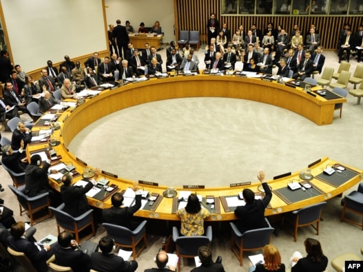 نشست روز 
نهم ژوئن شورای امنیت سازمان ملل که در آن دور چهارم تحریم ها علیه جمهوری 
اسلامی ایران تصویب شد.