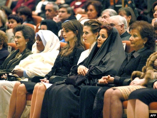 همسران رهبران عرب؛ اسماء اسد (سومین از راست) و رانیه عبدالله (چهارمین از راست)
