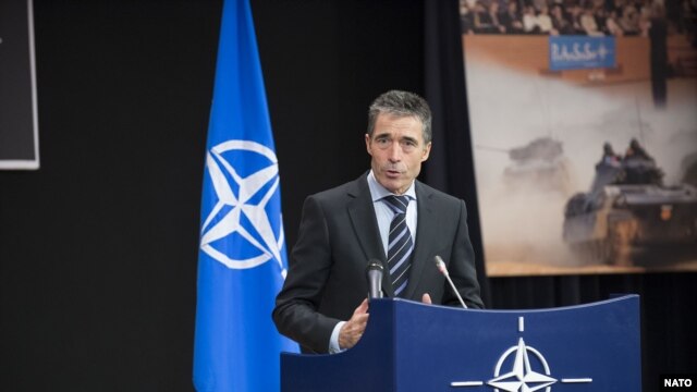 Secretarul general Nato, Anders Fogh Rasmussen la conferința de presă de la Bruxelles