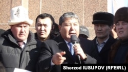 Ousted Osh Mayor Melis Myrzakmatov told a massive rally of his supporters on January 15 that he would be back and the fight was only beginning.