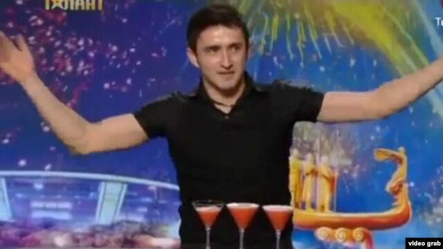 Tom Cruise, eat your heart out!