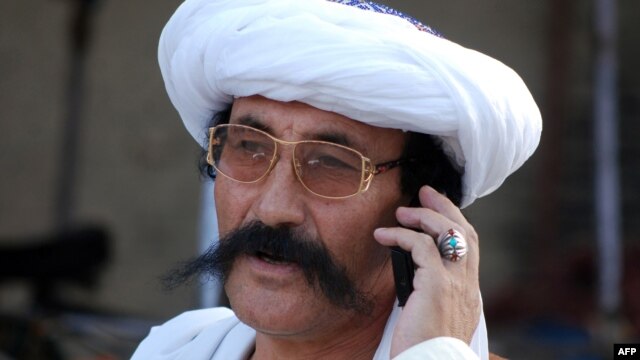 Mobile-phone networks were reported again functioning by August 20. (file photo)