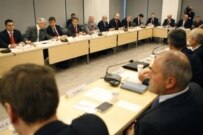 Serbian (foreground) and Kosovo Albanian leaders facing off in New York (AFP)