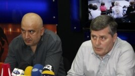 მამუკა ღლონტი და დავით აქუბარდია "კავკასიაში" გამართულ პრესკონფერენციაზე